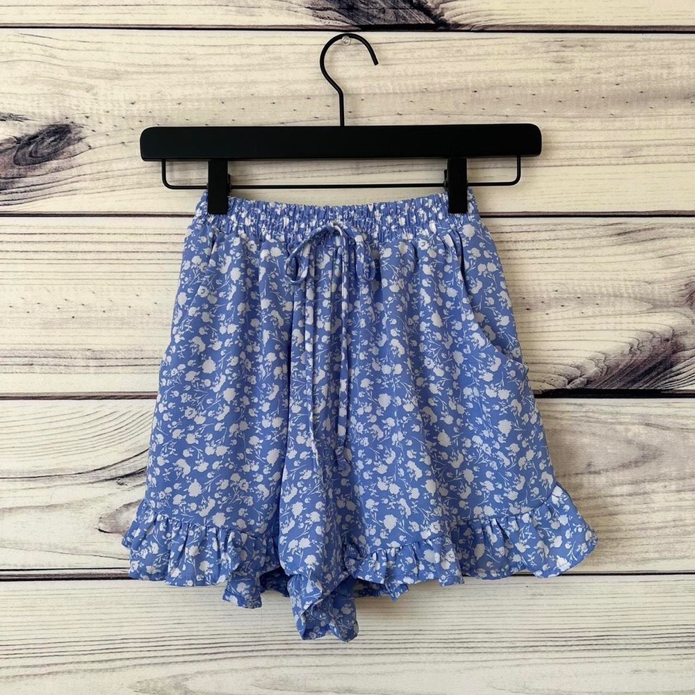 Sienna sky shorts